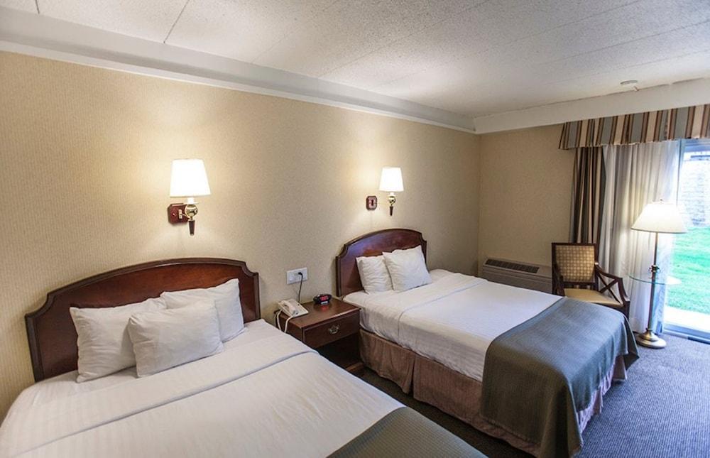 Howard Johnson By Wyndham Middletown Newport Area Екстериор снимка