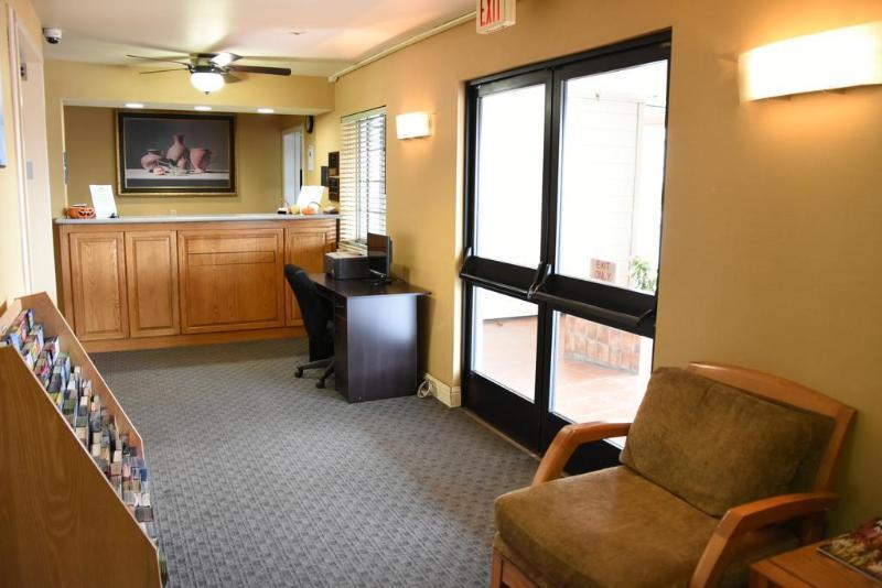 Howard Johnson By Wyndham Middletown Newport Area Екстериор снимка